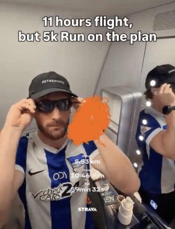 Courir à 10 000 mètres d’altitude : le marathon mental d’un runner coincé dans l’avion