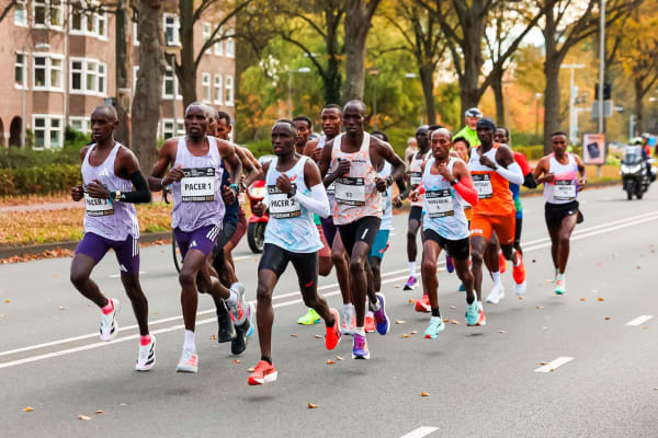 Marathon d’Amsterdam : Geoffrey Toroitich Kipchumba déjoue les pronostics et s’empare du record de l’épreuve
