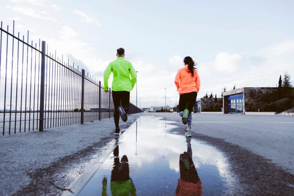 S’entraîner en course à pied en hiver : les activités complémentaires au running