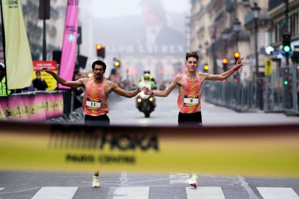 2025 HOKA Paris Centre 10K: Florian Le Pallec and Noah Schutte Cross the Line Hand in Hand
