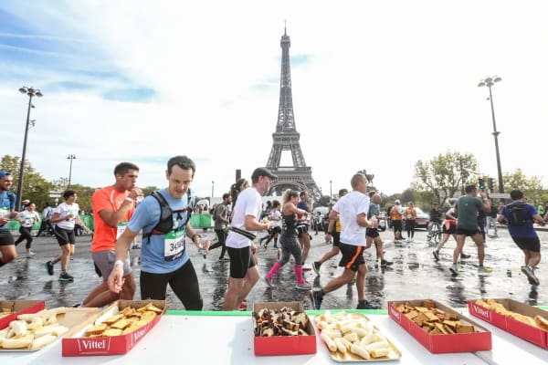 Le buffet du 30e, la station essence et la pause goûter : les surnoms (très parlants) des ravitaillements