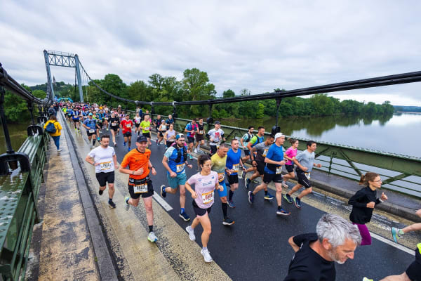 Marathon de la Loire : Florian Caro et Ines-Marie Ducancelle maîtres du bitume ligérien