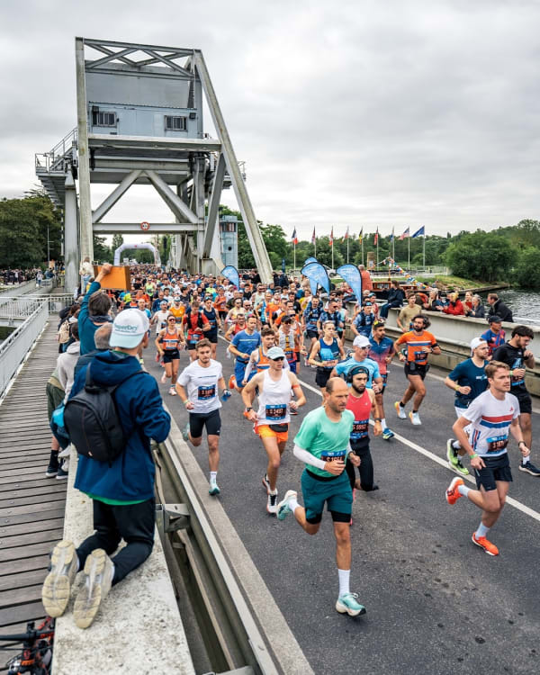 Marathon de la Liberté 2026 : François Leprovost et Valentin Gondouin marquent les esprits sur les terres du Débarquement