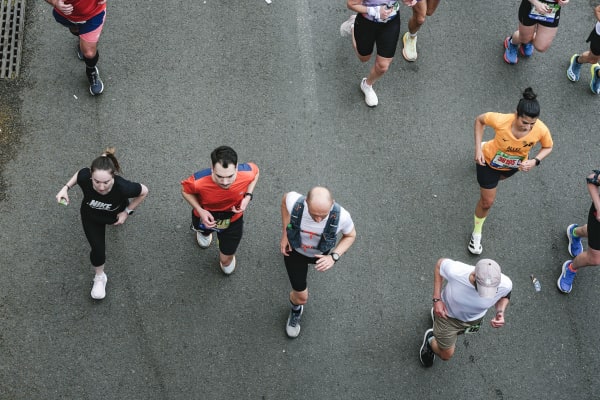 Quand courir devient un art de vivre : Routine, alimentation, voyages, lectures… Tout tourne autour du marathon