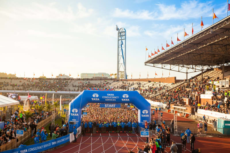 Marathon d’Amsterdam, desination running idéale entre parcours plat et ultra-roulant et visite des plus beaux quartiers de la capitale néerlandaise.