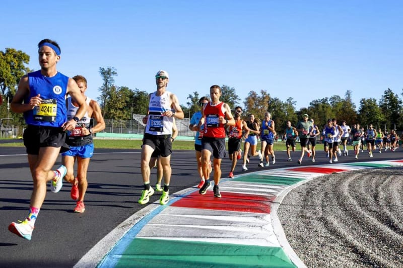Programme, dossards, accès, horaires et conseils pour bien préparer le Semi-Marathon de Monza avant le départ.