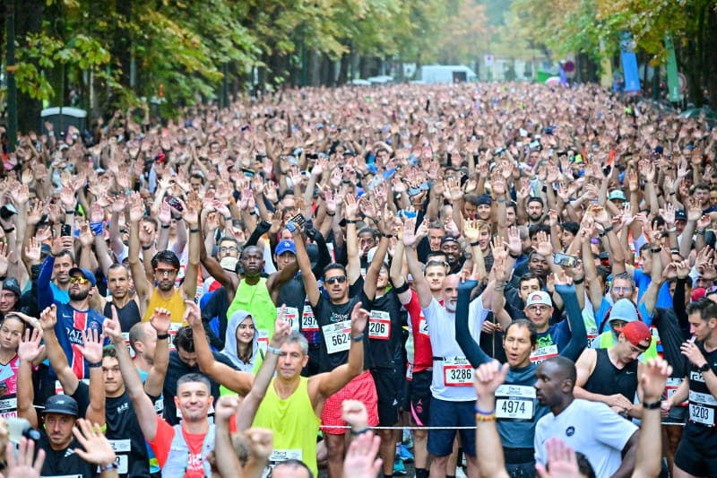 Ce dimanche 31 août, la 10e édition du 10 km du Trocadéro, a rencontré un franc succès avec près de 6 000 coureurs au départ. Récit.