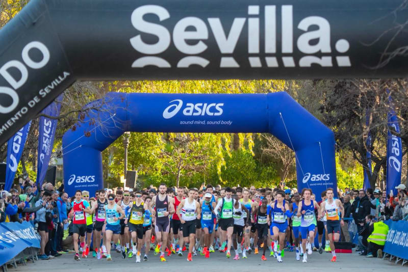 Marathon de Séville 2026 : victoire à la photo finish en 2h03’59 pour Tola Shura Kitata, record national pour Alisa Vainio, performances françaises et top 10 dominé par l’Éthiopie. Récap complet d’une édition spectaculaire.