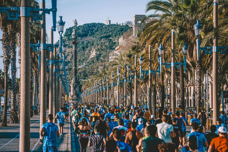 Envie de courir le Semi-Marathon de Barcelone ? Inscriptions, tarifs, transfert de dossard : tout ce qu'il faut savoir pour décrocher votre place.