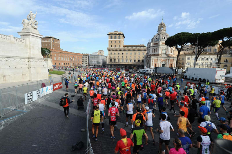 Découvrez si les pavés romains rendent vraiment le Marathon de Rome difficile. On vous dit tout sur le parcours de cette course mythique.