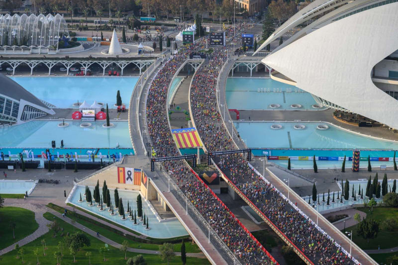 Découvrez comment vous inscrire au Marathon de Valence 2026 : tirage au sort, priorité, tarifs, dates clés, agences officielles et conseils pour obtenir votre dossard.