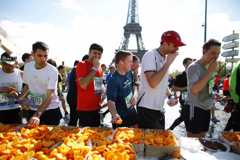 Les surnoms les plus drôles et évocateurs des ravitaillements, ces pauses qui marquent autant que les kilomètres sur un marathon.