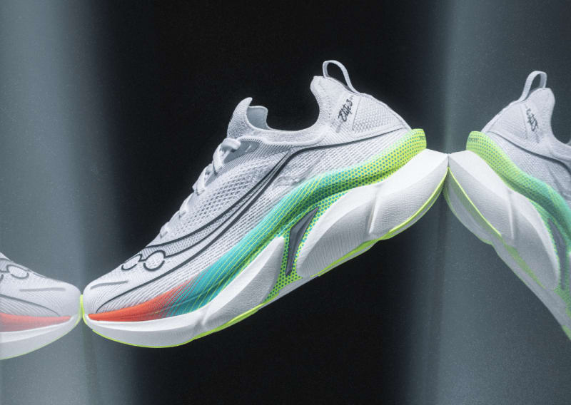 L'Endorphin Elite 3 est la nouvelle chaussure de compétition haut de gamme de Saucony. Tout ce qu'il faut savoir sur cette nouvelle pépite.