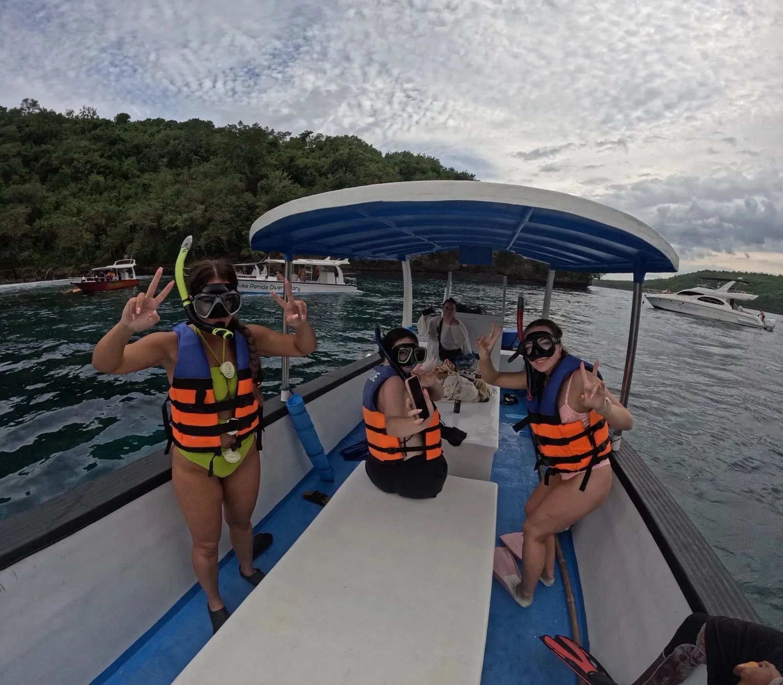 From Bali: Nusa Penida Full Day Tour and Snorkeling 3 Spots Private
