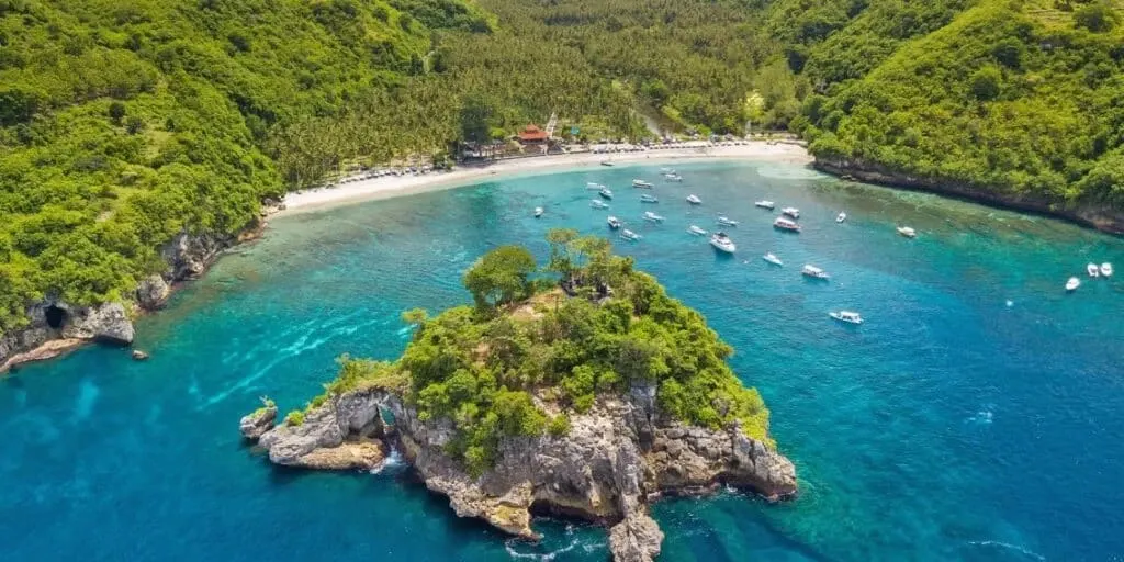 Nusa Penida Island Mix West and East Trip Package