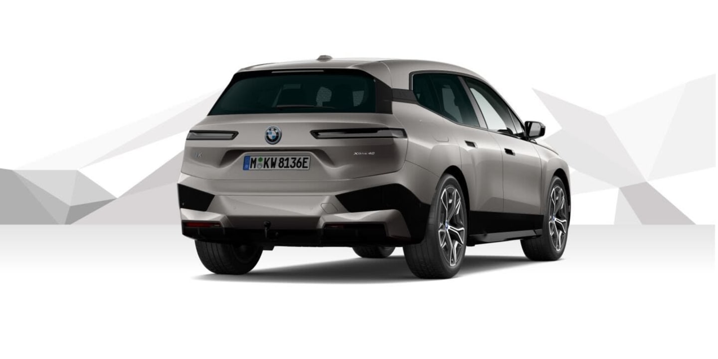BMW iX
