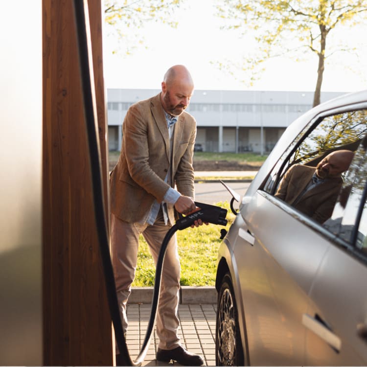 Dein neues E-Auto mit FINN
