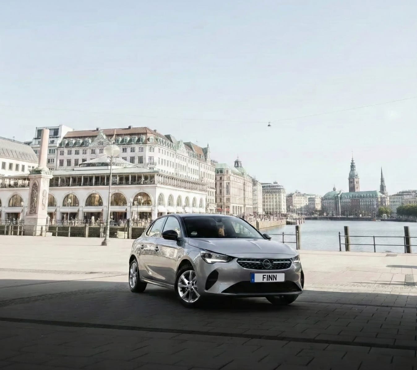 Ein FINN Auto steht in Hamburg.