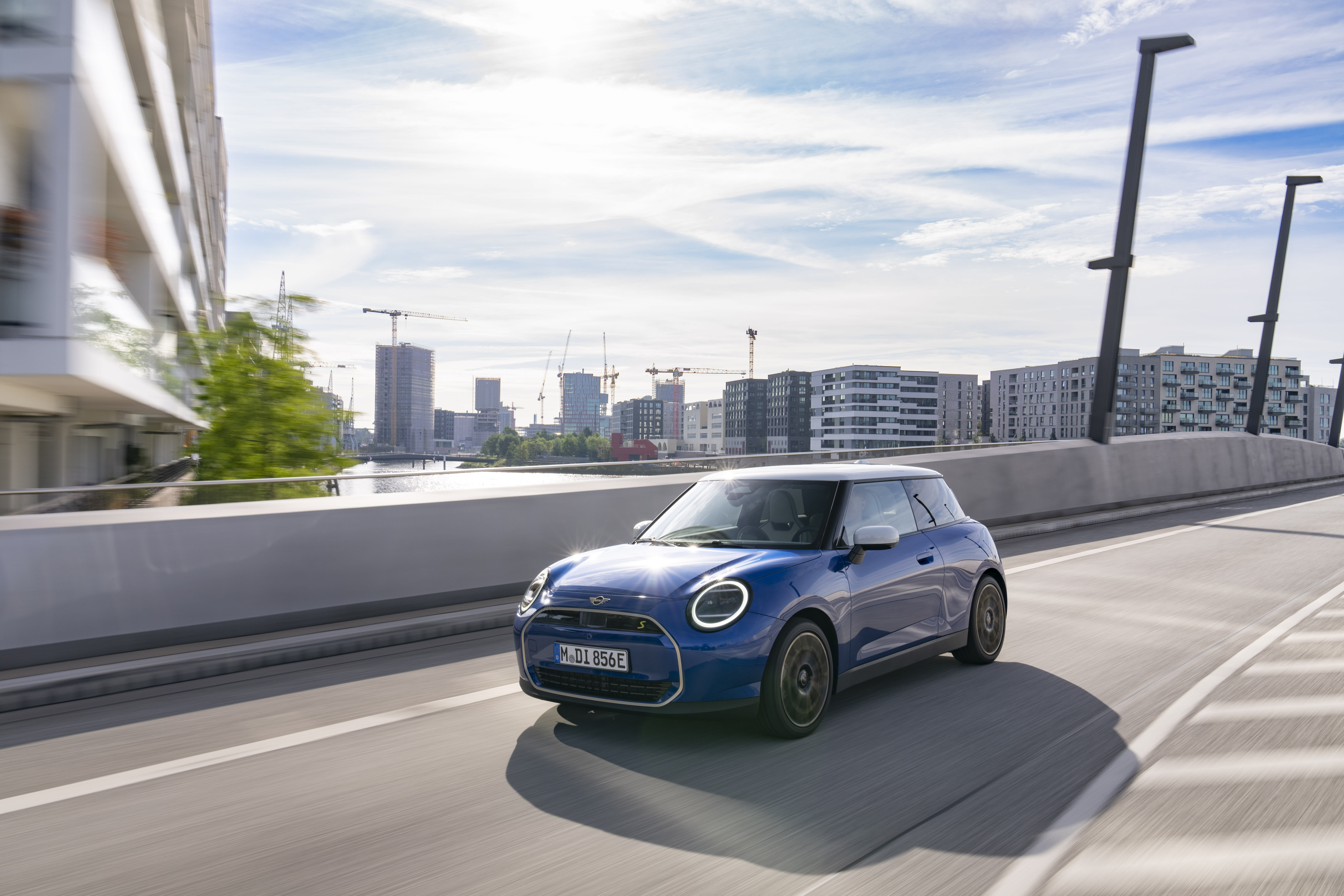 Ein Mini Cooper SE.