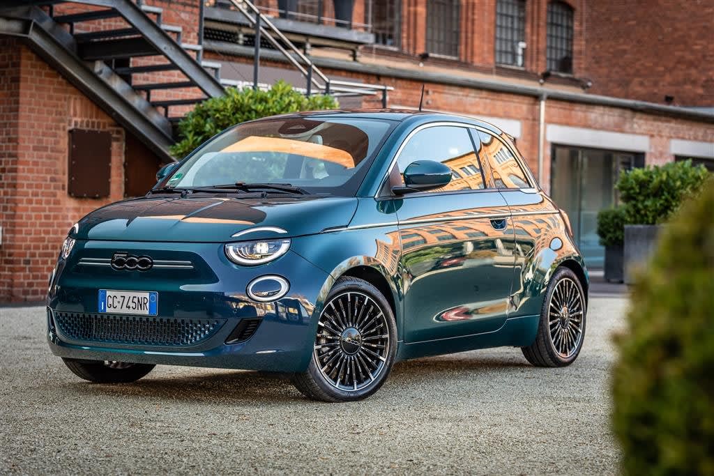 Ein Fiat 500 Elektro als günstiger Elektro-Kleinwagen 2026.