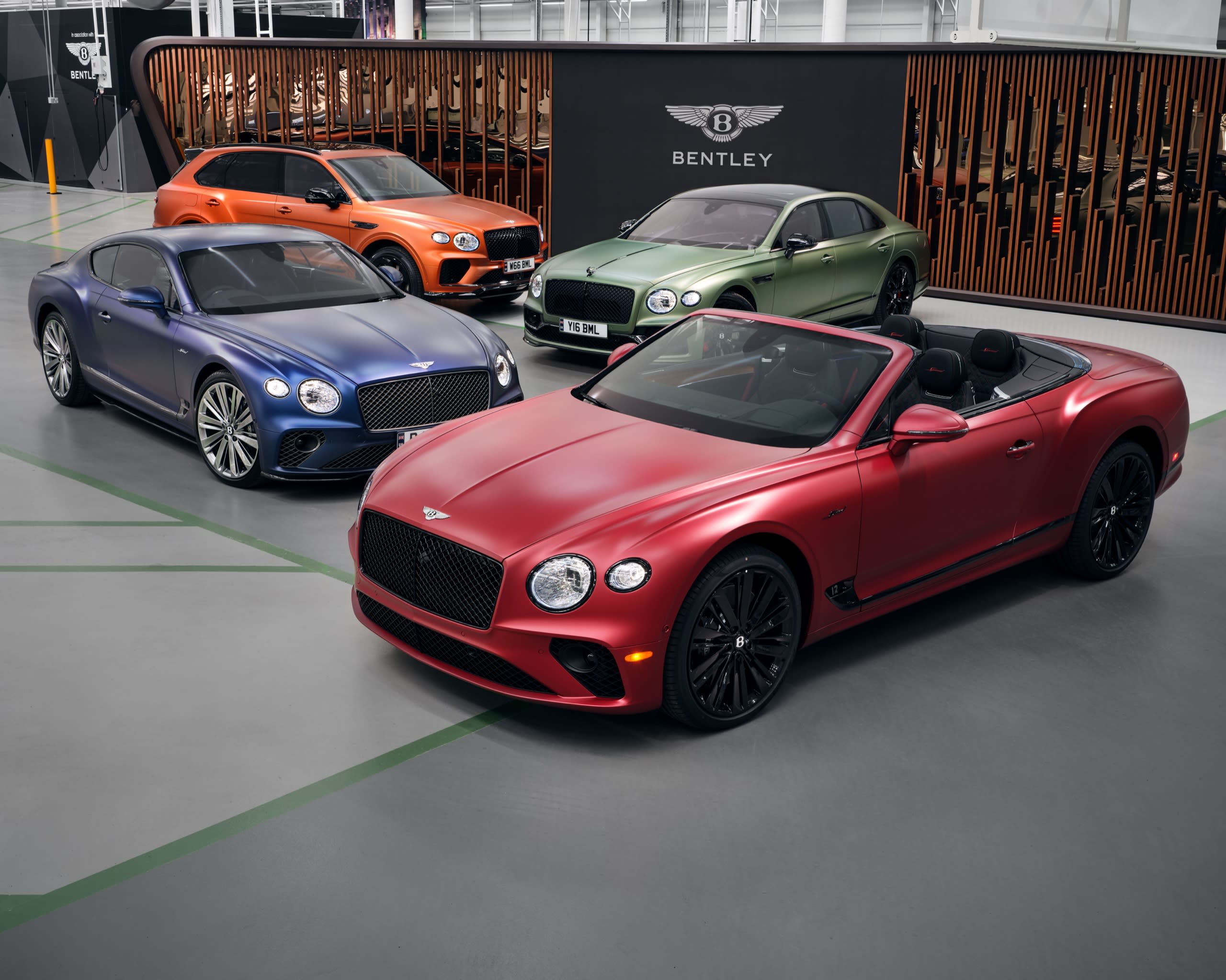 Vier Bentley-Modelle.