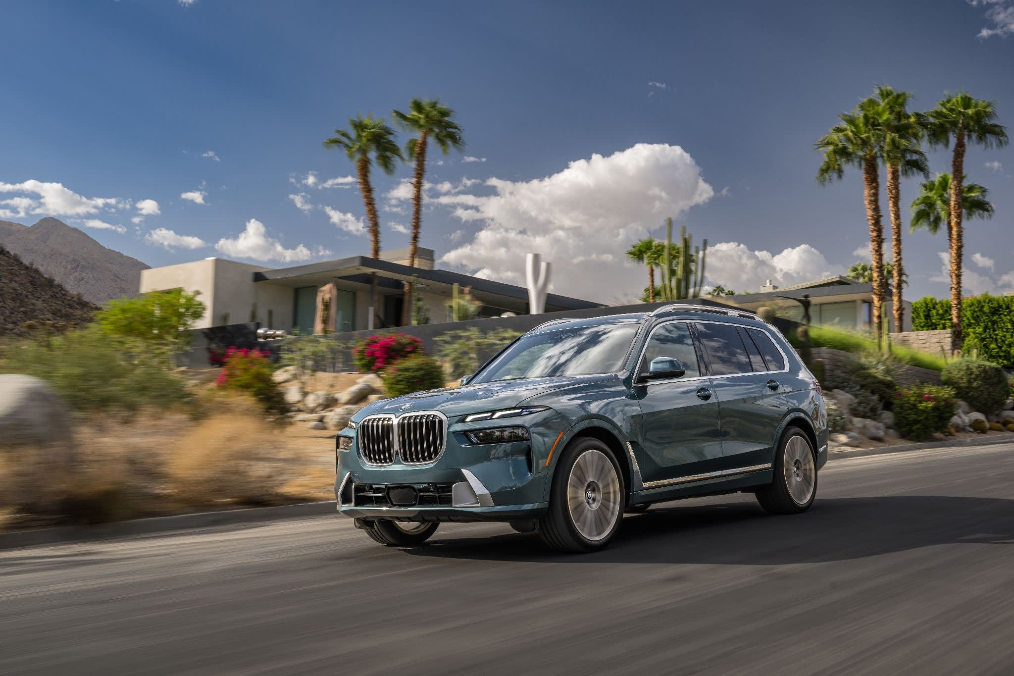 Ein BMW X7.