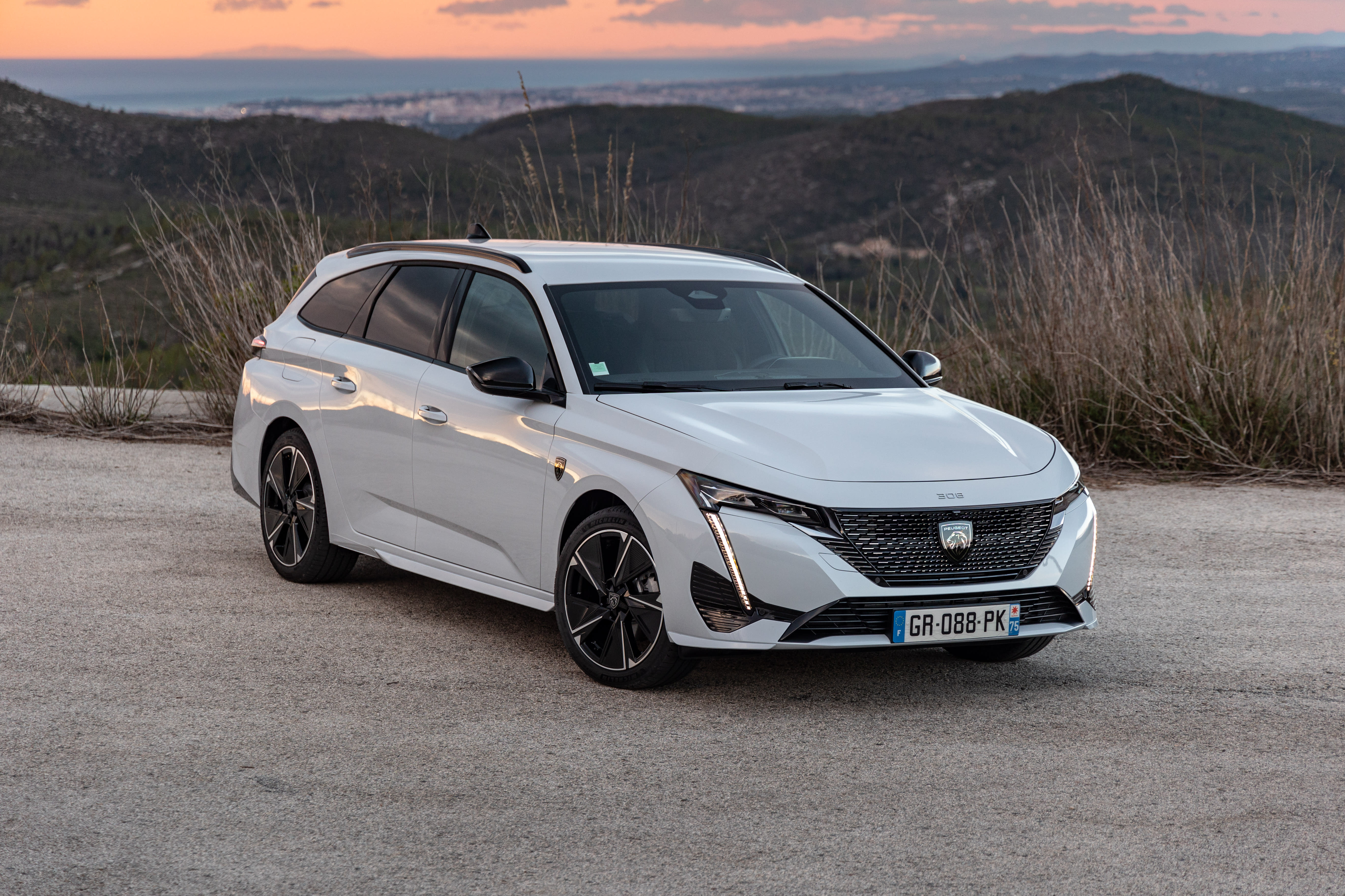 Ein Peugeot 308.