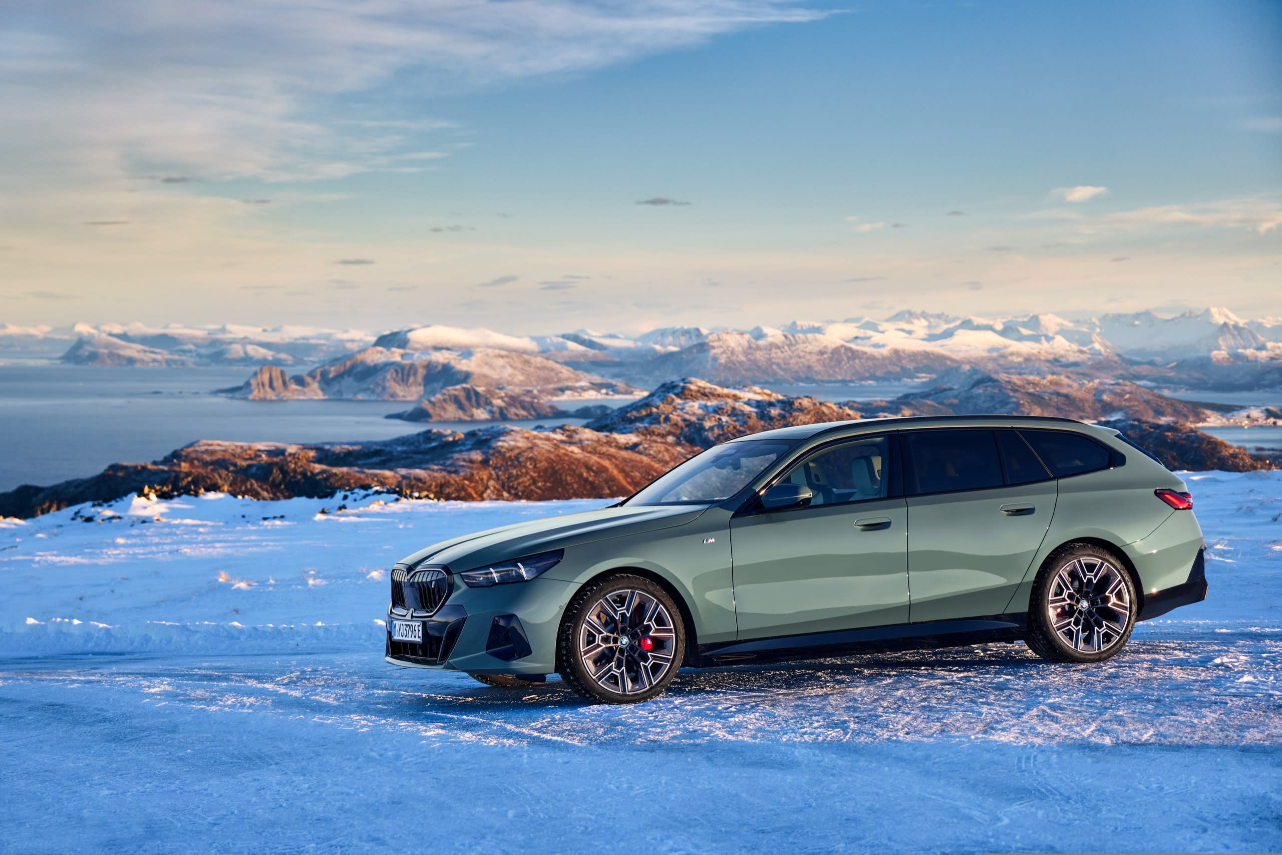 Ein BMW i5 Touring.