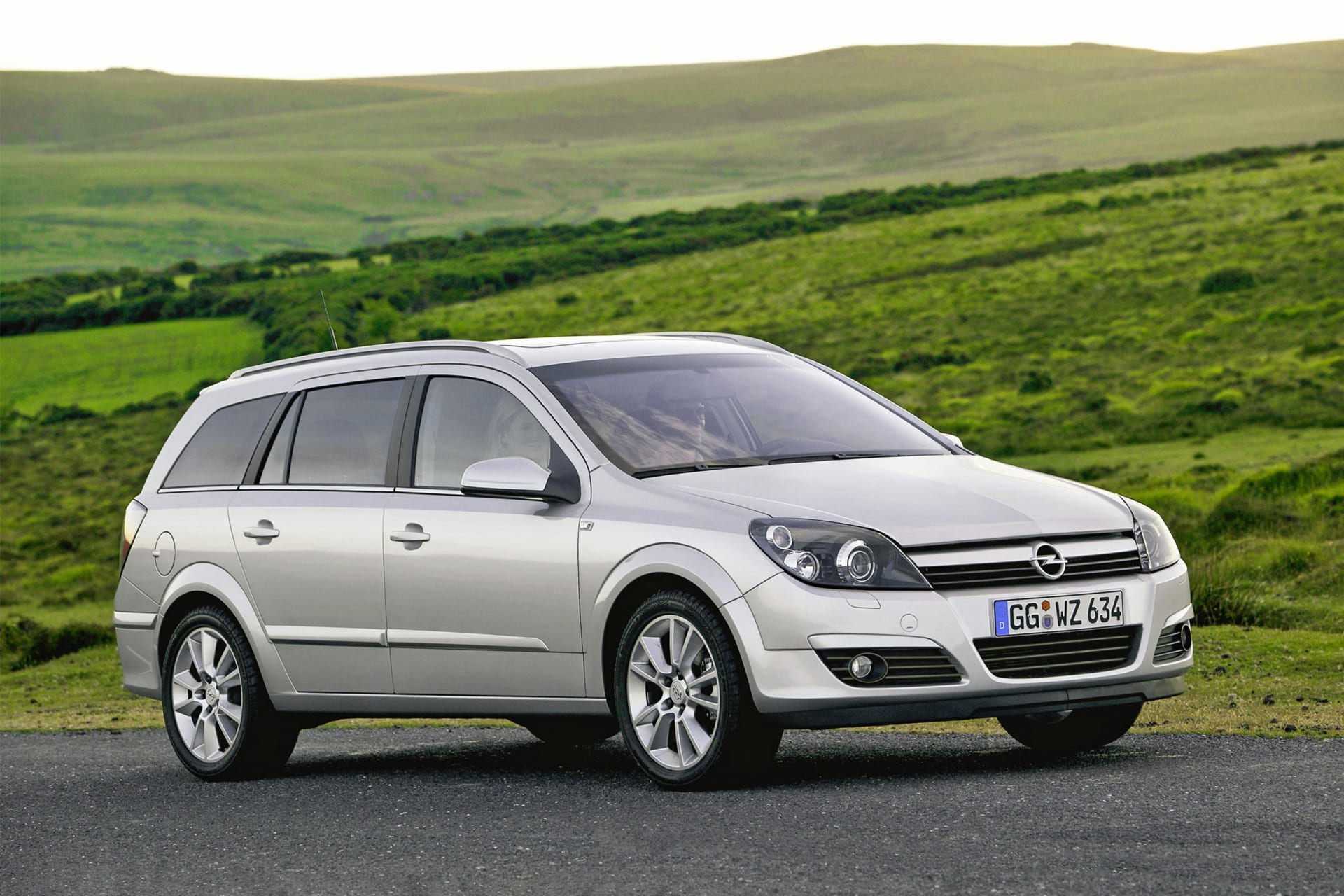 Ein Opel Astra G Caravan.