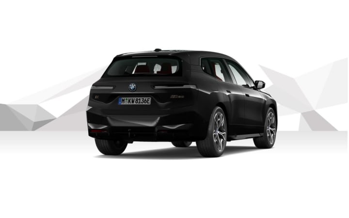 BMW iX M