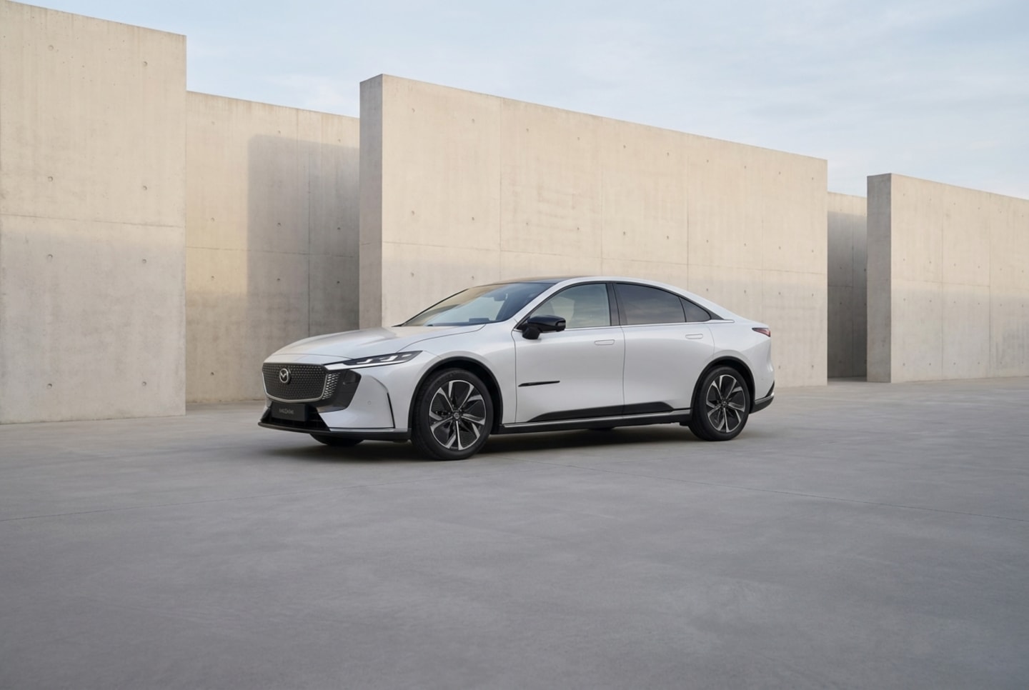 Mazda Mazda6e
