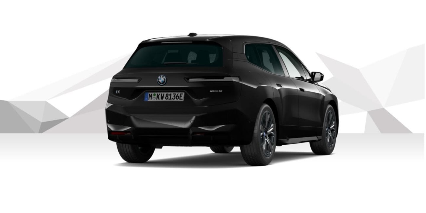 BMW iX