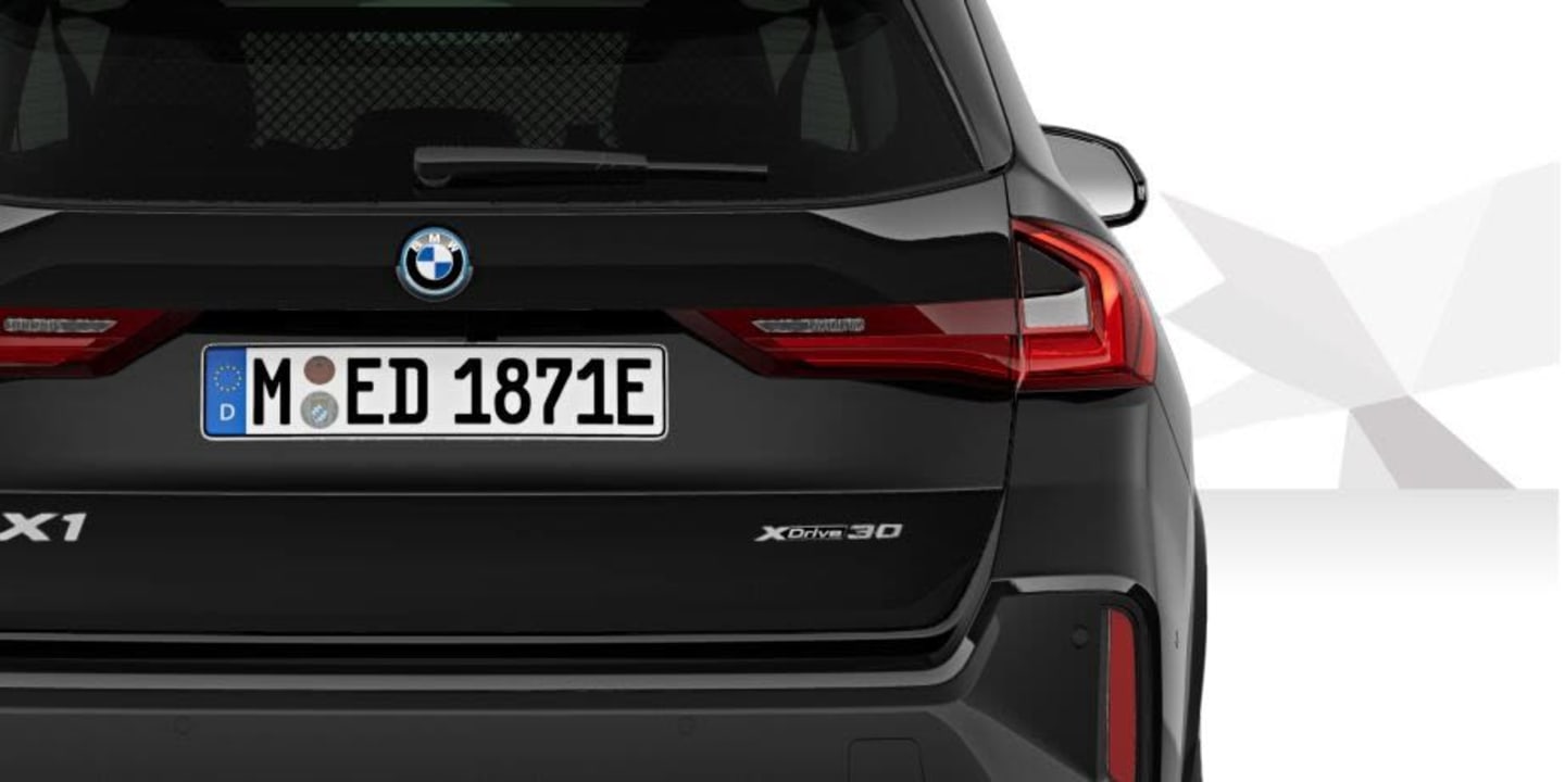 BMW iX1