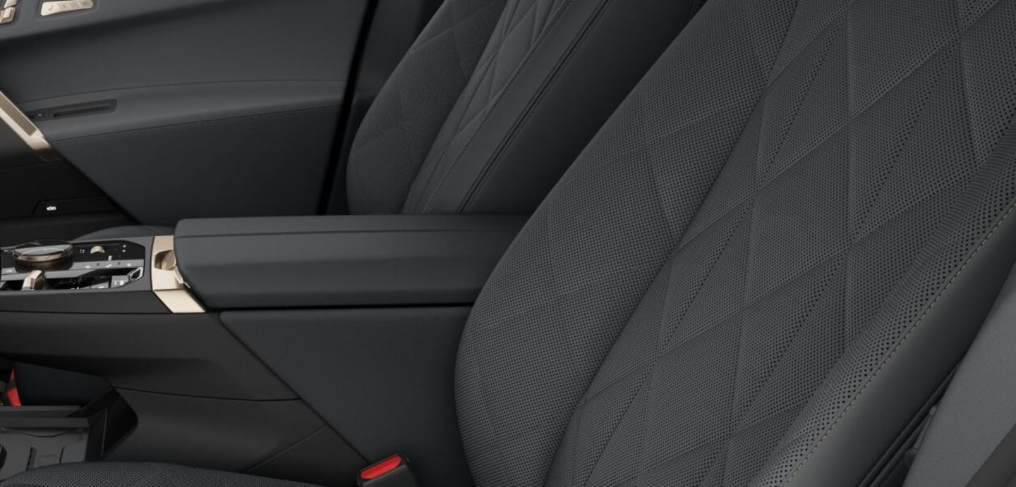 BMW iX M