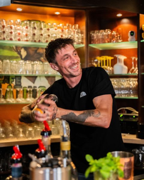 restobons/uploads/xgrw0kdvfydc9vk0f1tc