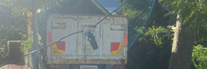 An image relating to the news item Runaway Truck hits House - video