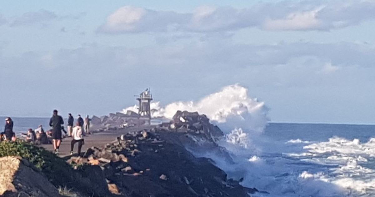 An image relating to the news item Breakwall Rescue