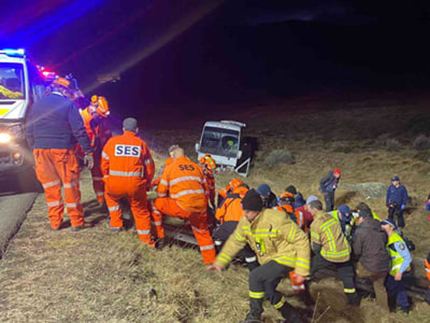An image relating to the news item School bus to be salvaged after major crash