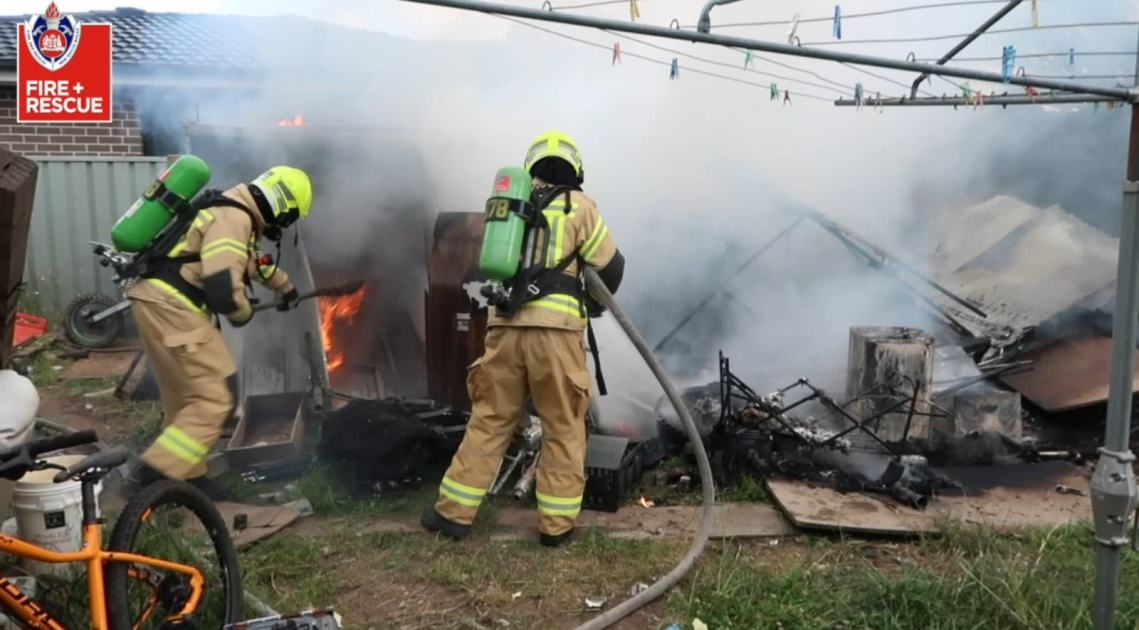 An image relating to the news item Firefighters save homes from intense garage fire - VIDEO