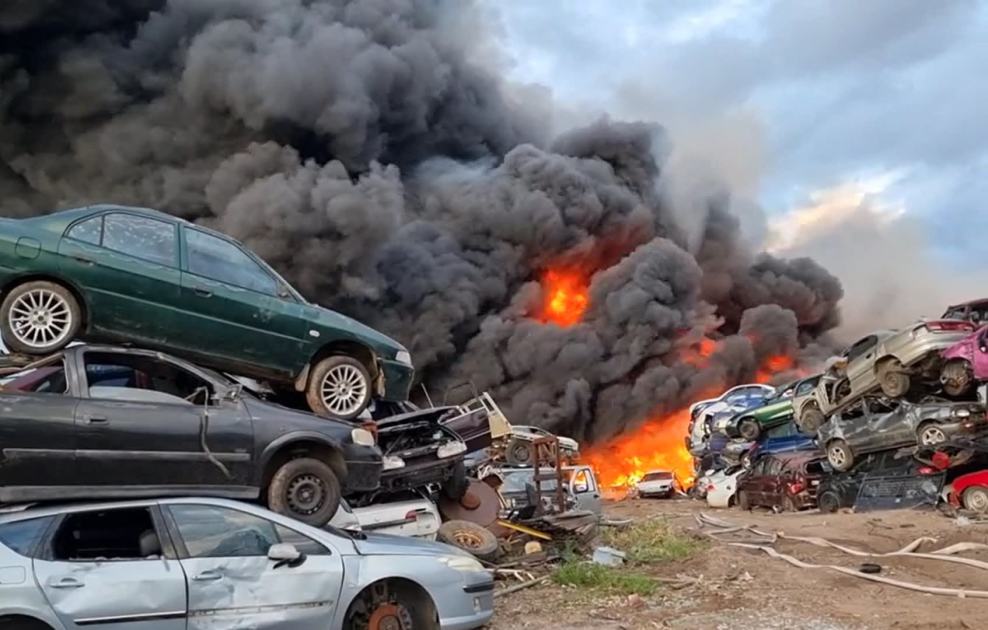 An image relating to the news item Firefighter injured battling large blaze in vehicle scrap yard - VIDEO