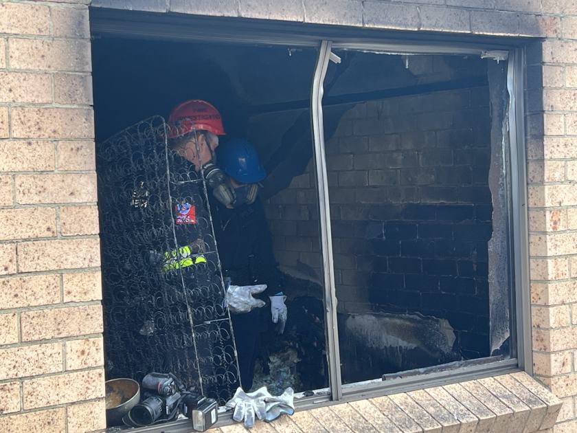 An image relating to the news item Quick-thinking police officers save man from townhouse fire
