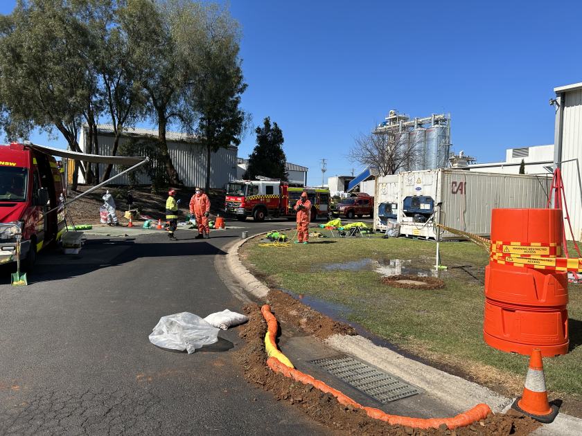 An image relating to the news item Firefighters contain acid emergency - VIDEO