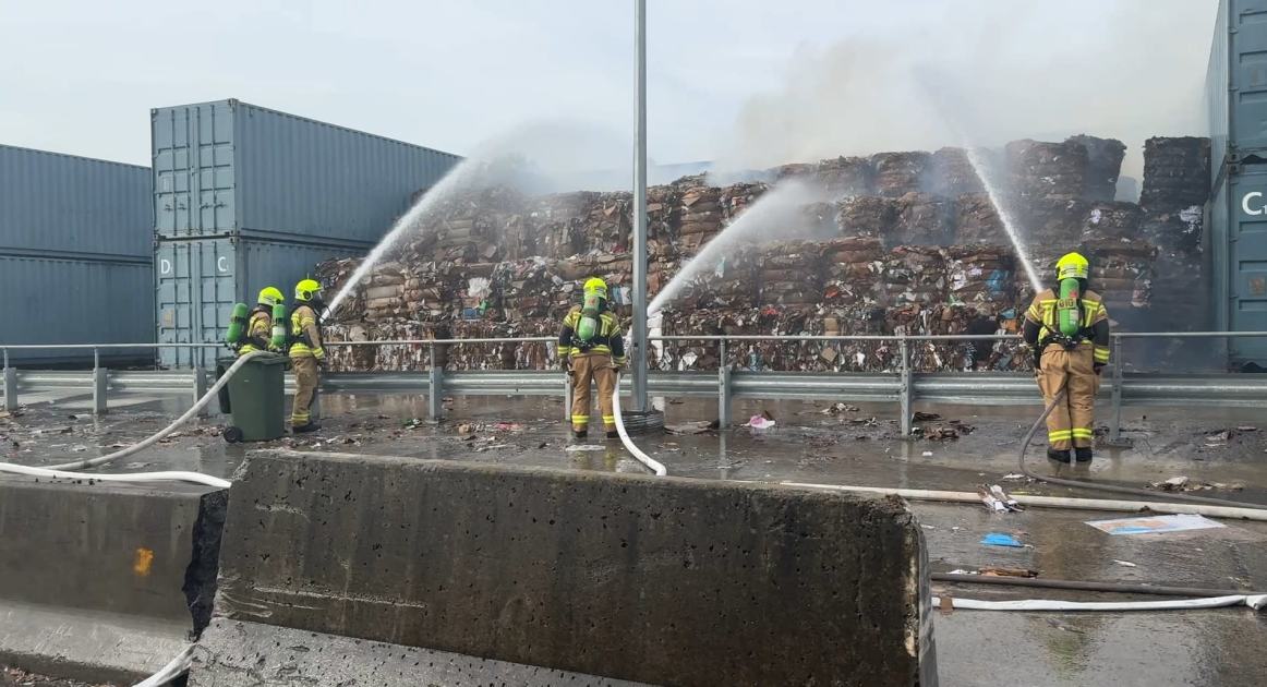 An image relating to the news item Firefighters tackling large blaze at paper storage facility 