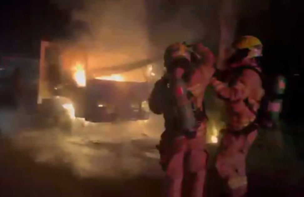 An image relating to the news item Firefighters extinguish burning truck - VIDEO