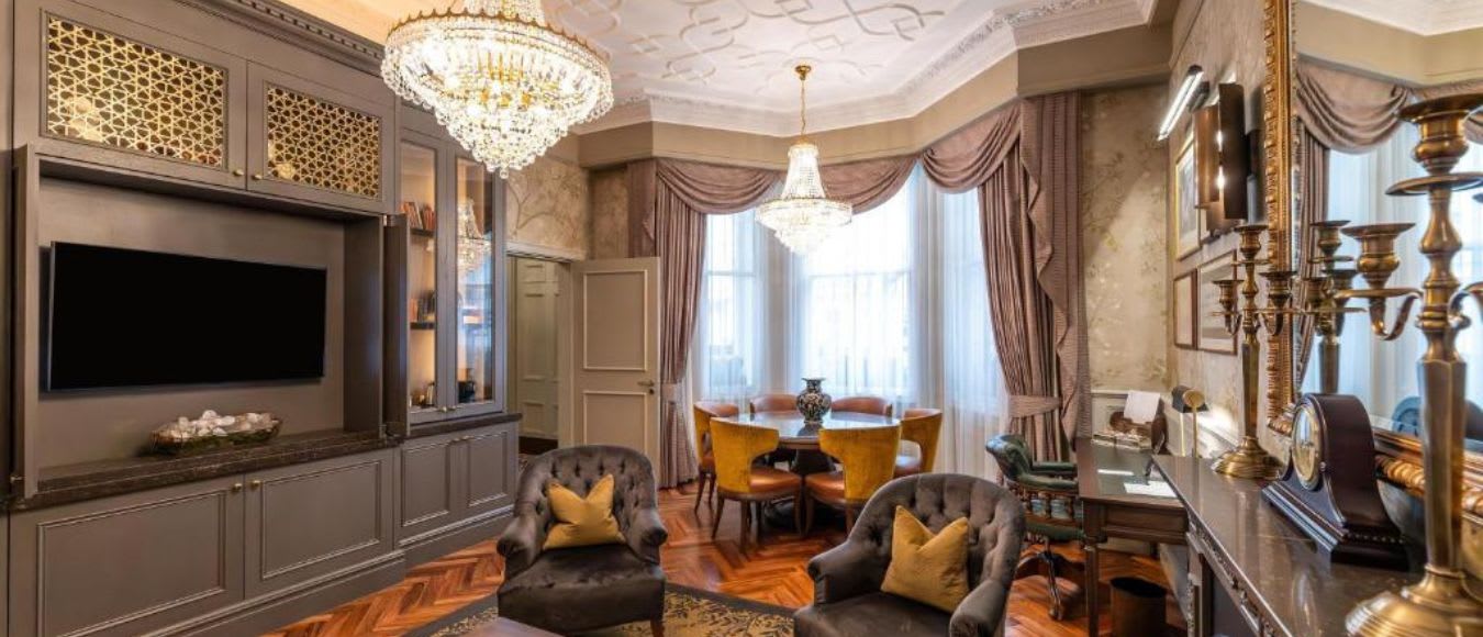 Ab 235 Euro inkl. Frühstück im luxuriösen Curio Collection by Hilton Hotel in London übernachten