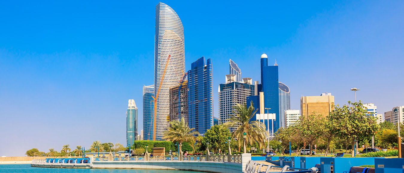 Nach Abu Dhabi in der Business Class ab 1.930 Euro