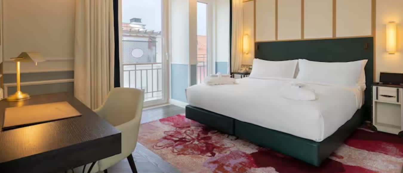 The Emerald House Lisbon, Curio Collection by Hilton inkl. Frühstück ab 215 Euro pro Nacht