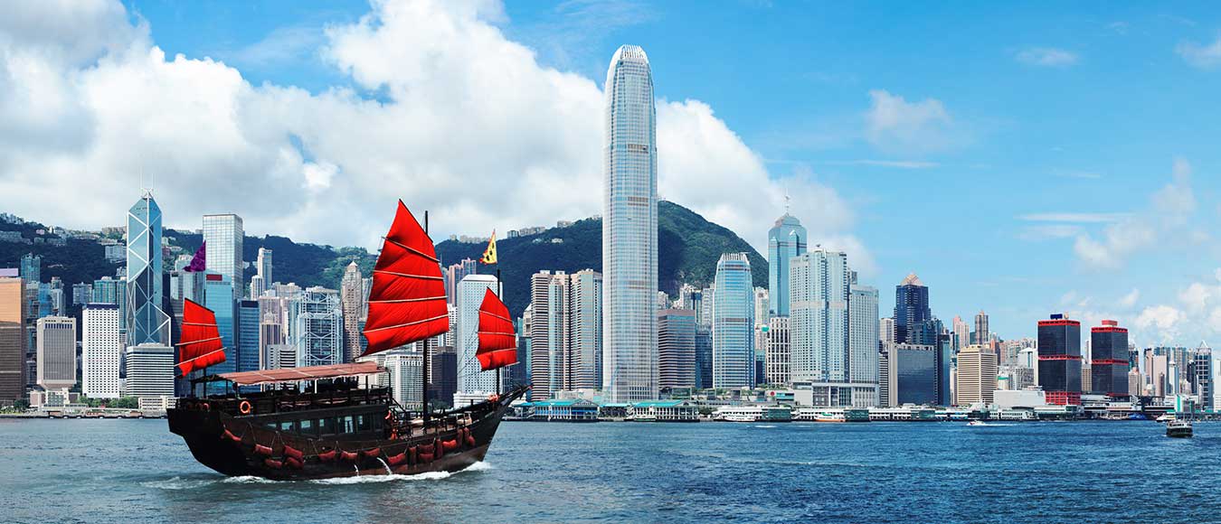 One-way in Premium Economy Class nach Hongkong ab 512 Euro