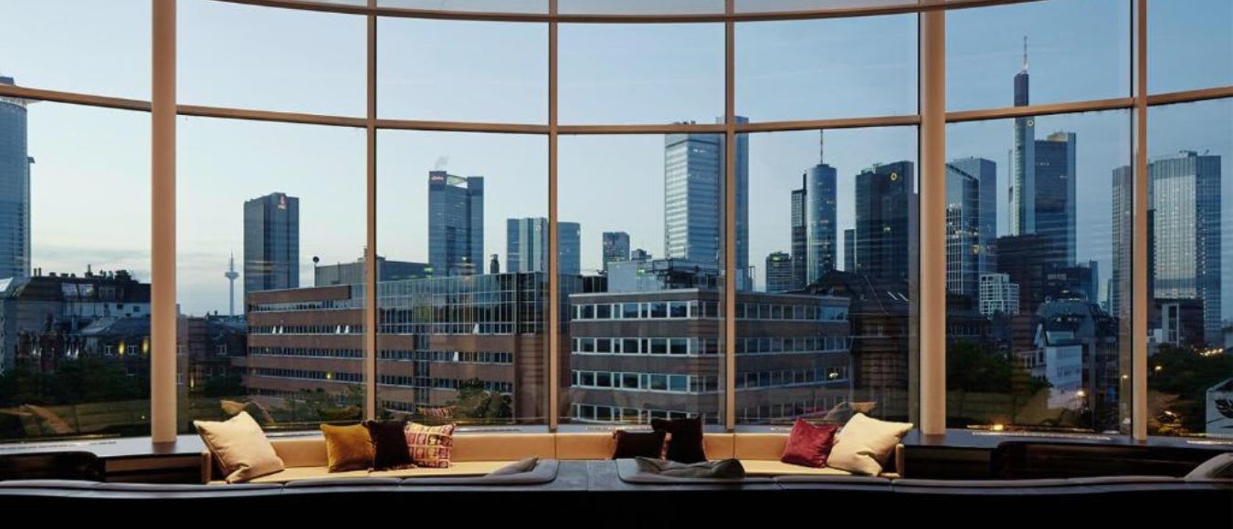 Das stylische Roomers Frankfurt mit Frühstück ab 179 Euro pro Nacht