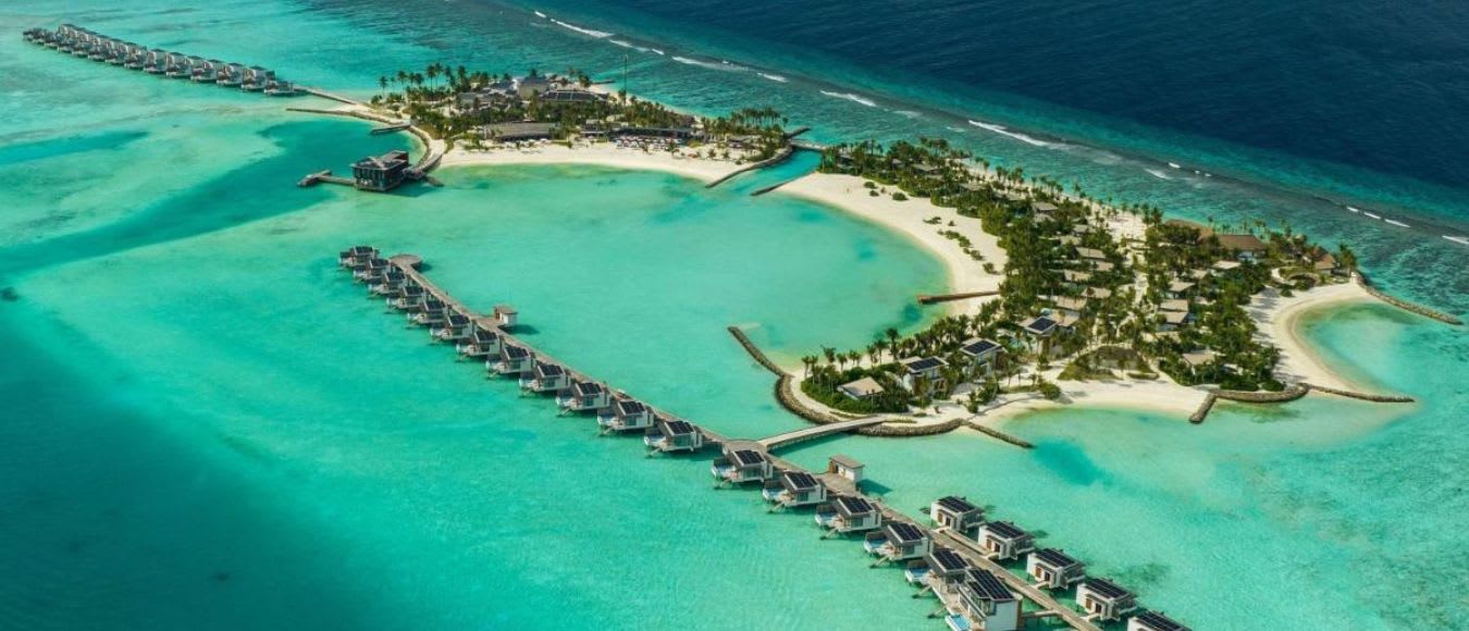 SO/ Maldives: Overwater-Pool-Villa mit Halbpension und Transfers ab 999 Euro pro Nacht
